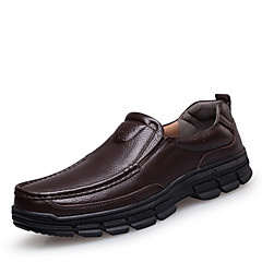 Homens Sapatos de couro Couro Primavera / Outono Conforto Mocassins e Slip-Ons Preto / Marron / Vestido Loafers Homens Sapatos de couro Couro Primavera / Outono Conforto Mocassins e Slip-Ons Preto / Marron / Vestido Loafers