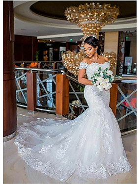 baratos Casamentos &amp; Festas-Sereia Ombro a Ombro Cauda Capela Renda / Tule / Renda sobre Cetim Vestidos de casamento feitos à medida com Apliques de LAN TING Express