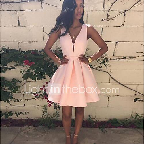 Dames Leuke En Mooie Style Slank A Lijn Jurk Effen Diepe V Hals Boven De Knie Sexy huismerk kopen in de aanbieding