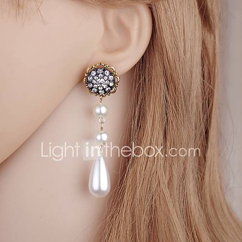 Dames Kubieke Zirkonia Klassiek Druppel Oorbellen Imitatieparel Drop Vintage Europees Elegant Sieraden Wit Voor Feest Carnaval Festival 1 Paar huismerk kopen in de aanbieding Dames Kubieke Zirkonia Klassiek Druppel Oorbellen Imitatieparel Drop Vintage Europees Elegant Sieraden Wit Voor Feest Carnaval Festival 1 Paar huismerk kopen in de aanbieding